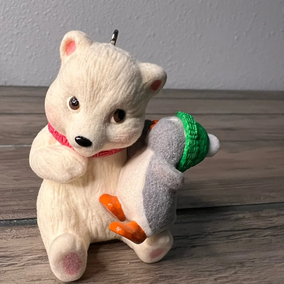 Hallmark NEW 2013 “Sharing A Secret” Christmas 13th in Snowball & Tuxedo series - Picture 3 of 10